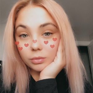 Meet your Posher, Marissa